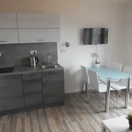 Kovadlina Apartment *